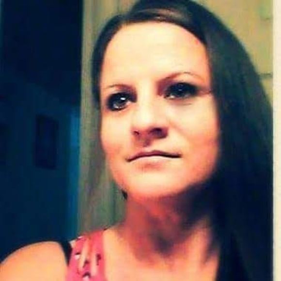 Meet your Posher, Mel - Picture 1 of 1